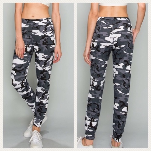 LAST ONE! Camo Print Joggers Gray & White  Size L - Picture 2 of 4